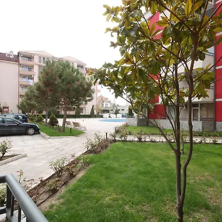 Studio Arendoo In Rose * ساني بيتش